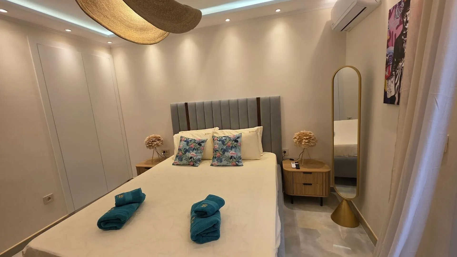 Charlie Chaplin Luxury Apartments Peraía 0*,  Grecia